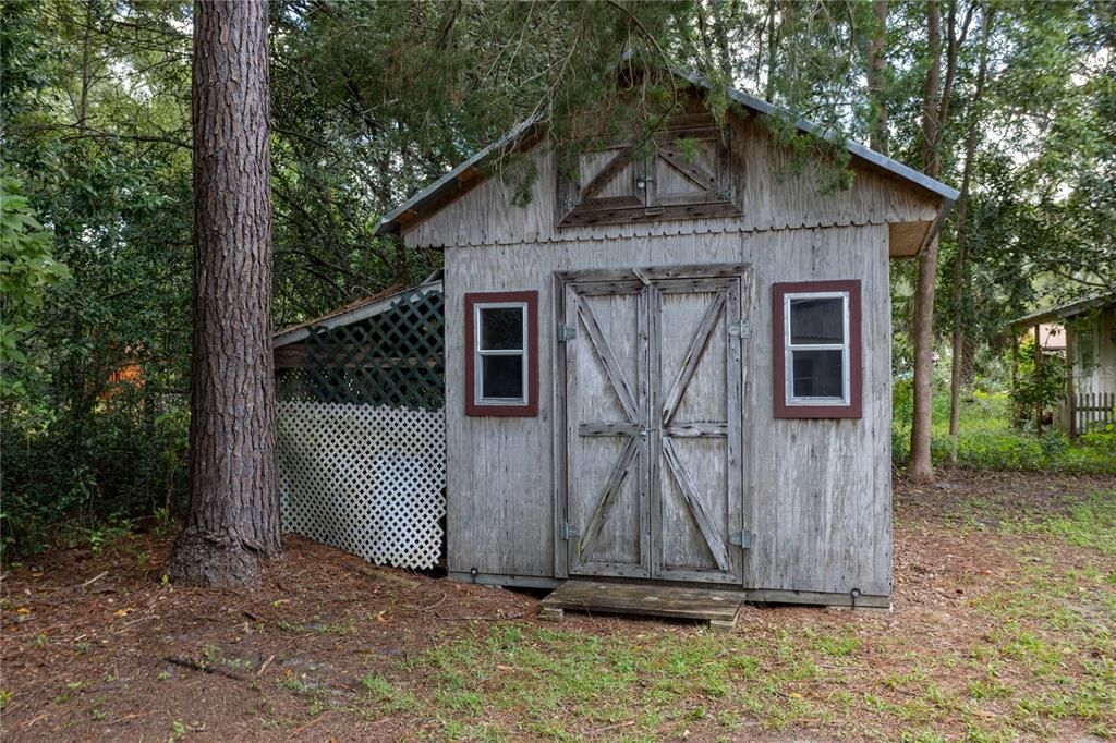 For Sale: $206,000 (3 beds, 1 baths, 1040 Square Feet)