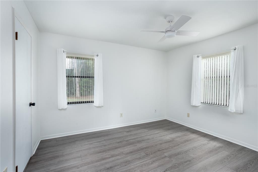 For Sale: $206,000 (3 beds, 1 baths, 1040 Square Feet)