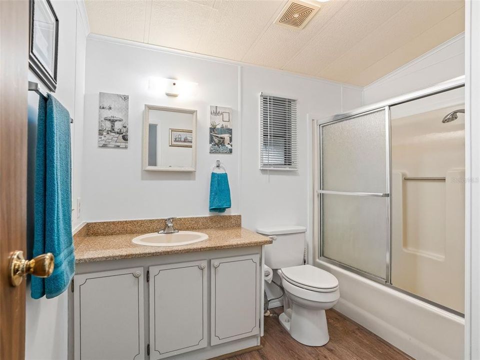 En Venta: $199,900 (2 camas, 2 baños, 1300 Pies cuadrados)