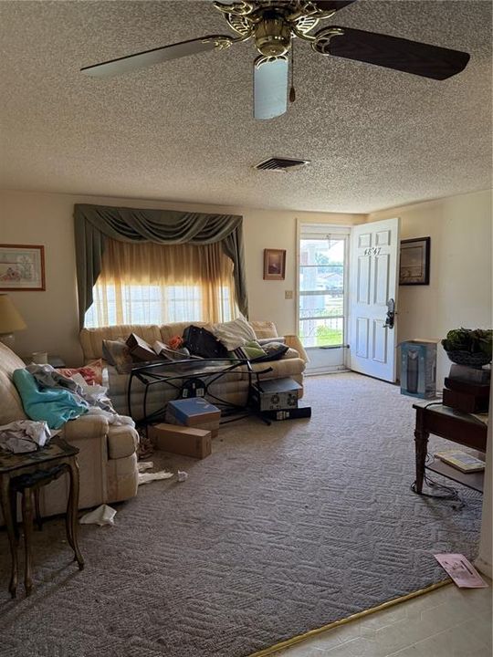 For Sale: $169,900 (2 beds, 1 baths, 775 Square Feet)