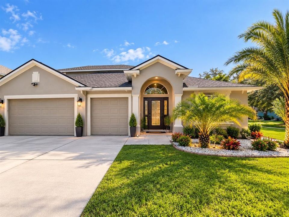 For Sale: $630,000 (6 beds, 4 baths, 3394 Square Feet)