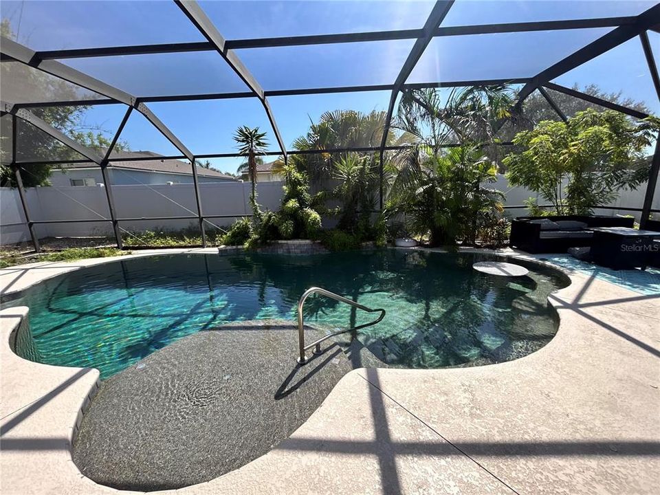For Sale: $630,000 (6 beds, 4 baths, 3394 Square Feet)