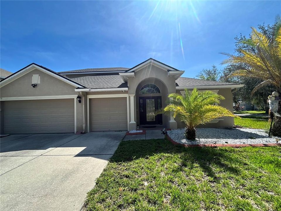 For Sale: $630,000 (6 beds, 4 baths, 3394 Square Feet)