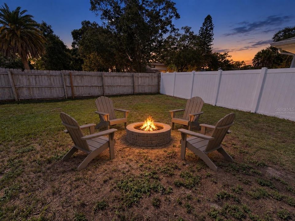 For Sale: $334,900 (3 beds, 1 baths, 1266 Square Feet)