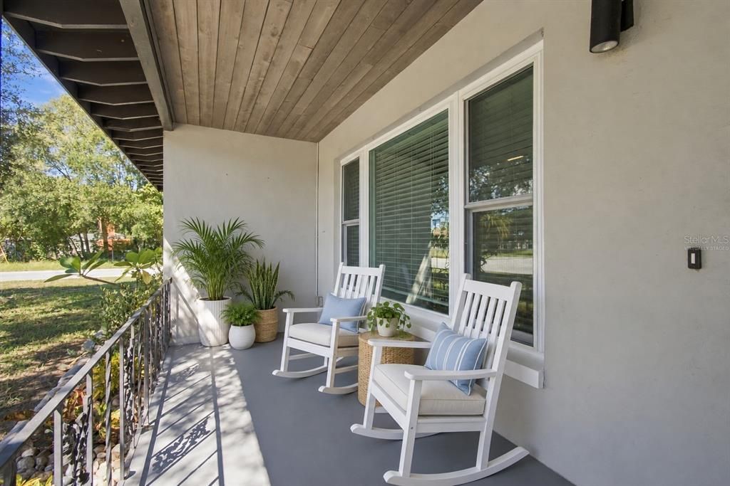 For Sale: $334,900 (3 beds, 1 baths, 1266 Square Feet)