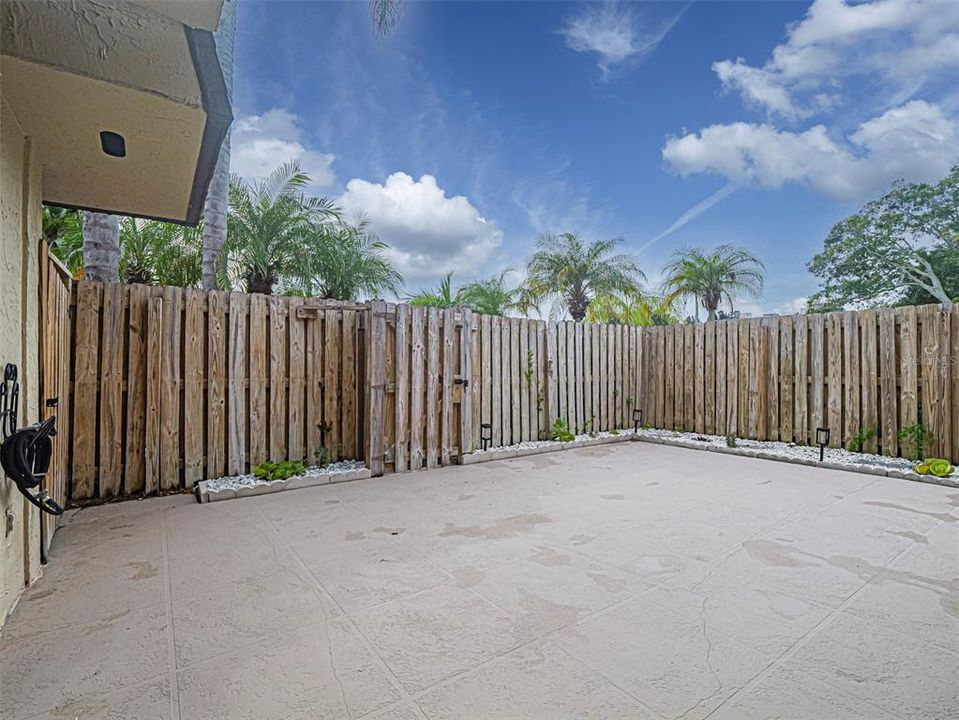 En Venta: $275,000 (2 camas, 2 baños, 1140 Pies cuadrados)