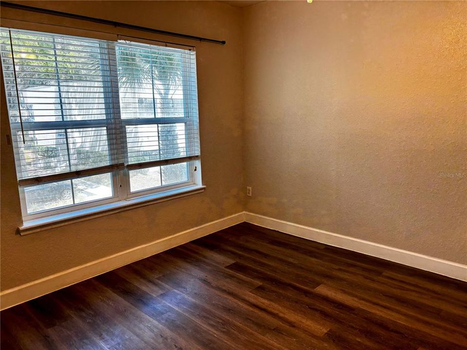 For Rent: $1,480 (1 beds, 1 baths, 685 Square Feet)