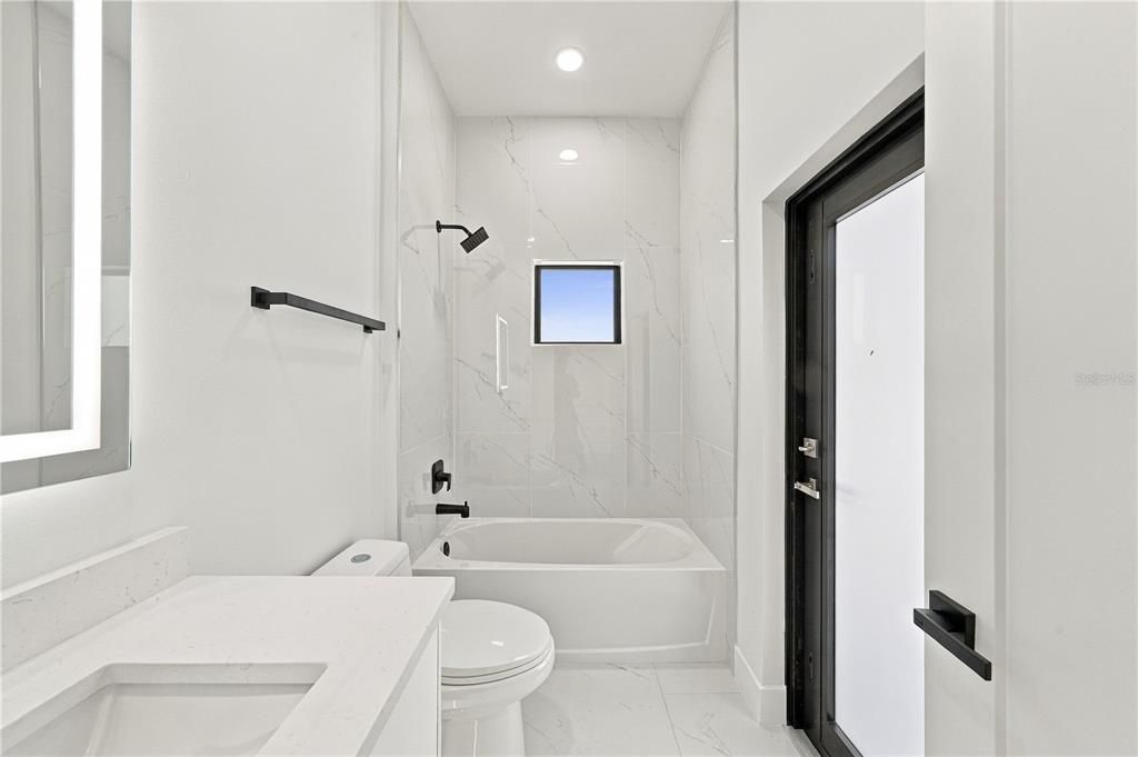 En Venta: $469,000 (3 camas, 2 baños, 1741 Pies cuadrados)