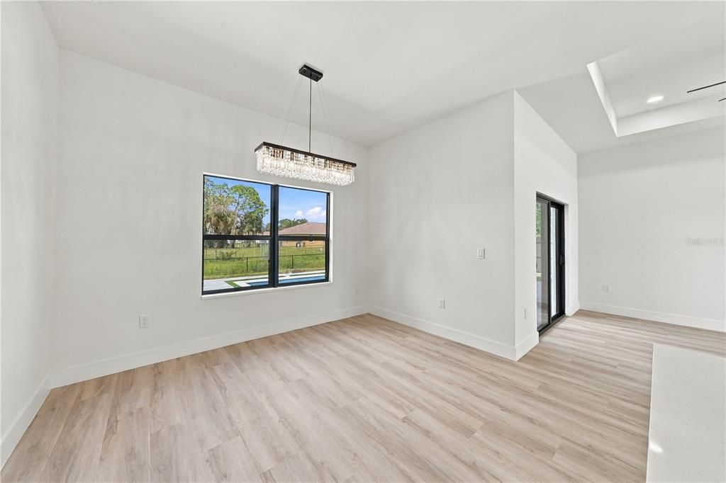 En Venta: $469,000 (3 camas, 2 baños, 1741 Pies cuadrados)