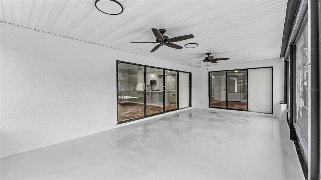 En Venta: $439,000 (4 camas, 2 baños, 2038 Pies cuadrados)