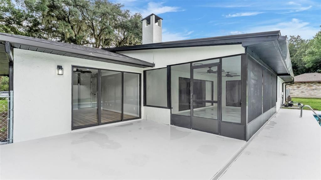 En Venta: $439,000 (4 camas, 2 baños, 2038 Pies cuadrados)