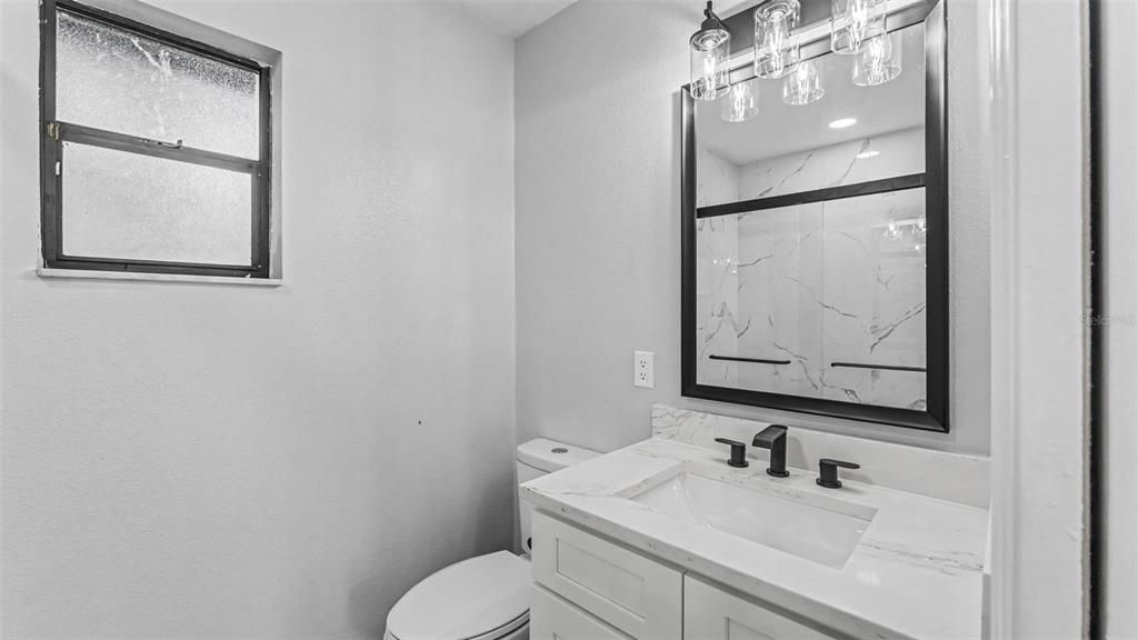 En Venta: $439,000 (4 camas, 2 baños, 2038 Pies cuadrados)