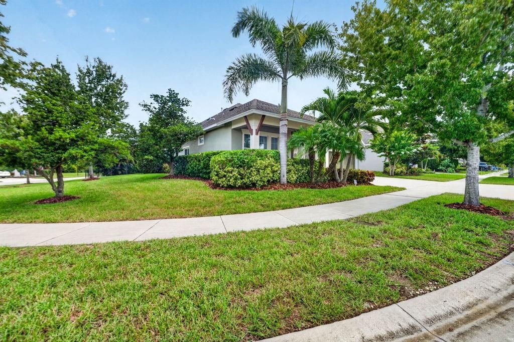 En Venta: $785,000 (4 camas, 3 baños, 3088 Pies cuadrados)