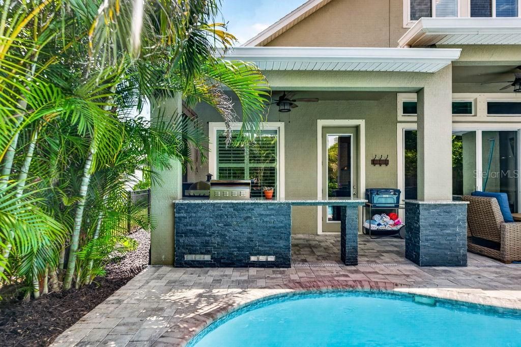 En Venta: $785,000 (4 camas, 3 baños, 3088 Pies cuadrados)