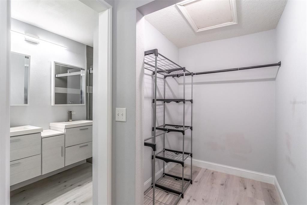 For Sale: $298,000 (3 beds, 2 baths, 1314 Square Feet)