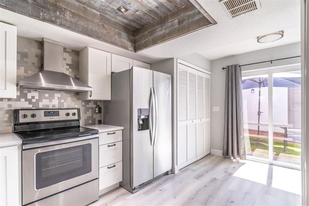 For Sale: $298,000 (3 beds, 2 baths, 1314 Square Feet)