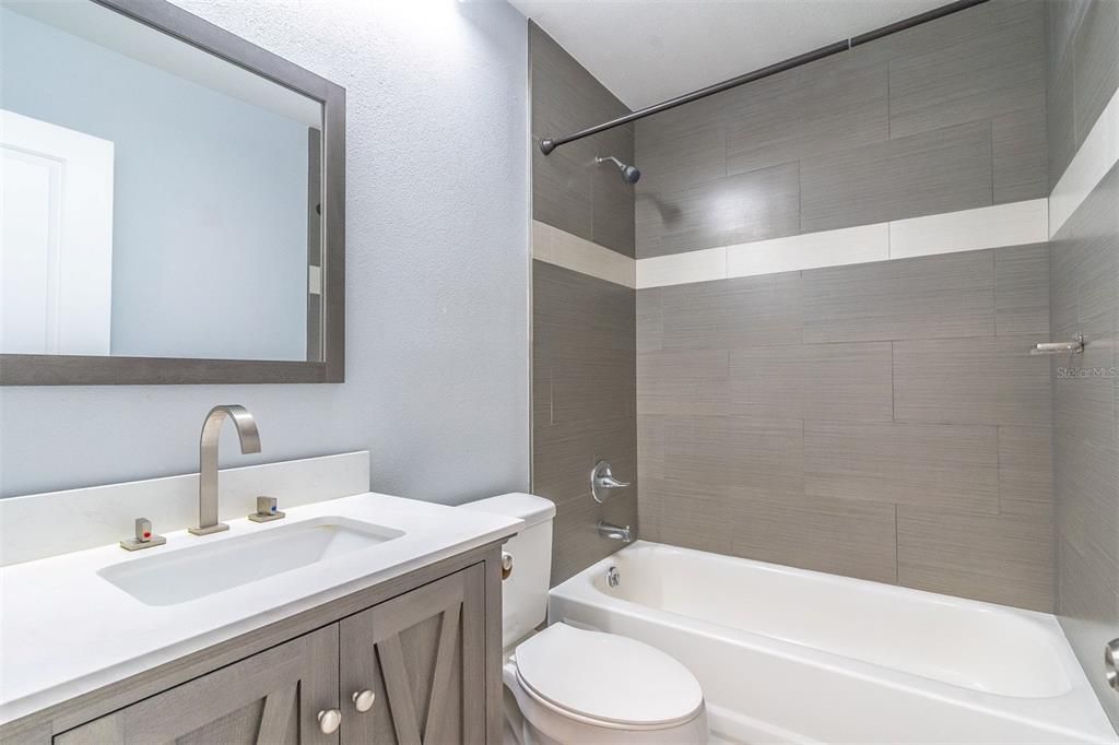 For Sale: $298,000 (3 beds, 2 baths, 1314 Square Feet)