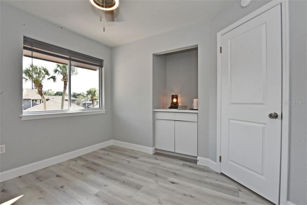 For Sale: $298,000 (3 beds, 2 baths, 1314 Square Feet)
