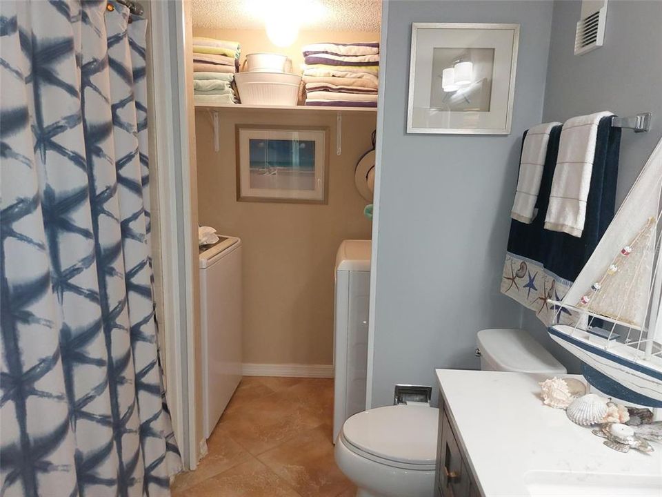 For Sale: $435,000 (2 beds, 2 baths, 1440 Square Feet)