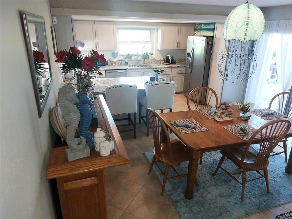For Sale: $435,000 (2 beds, 2 baths, 1440 Square Feet)