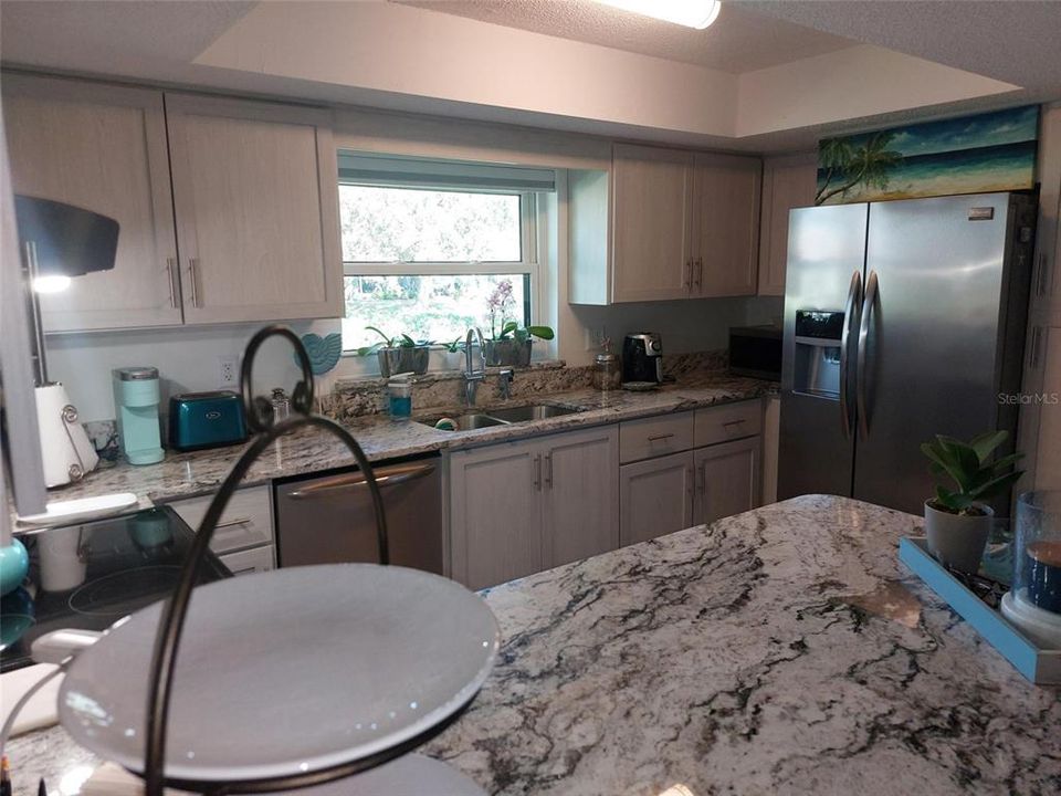 For Sale: $435,000 (2 beds, 2 baths, 1440 Square Feet)