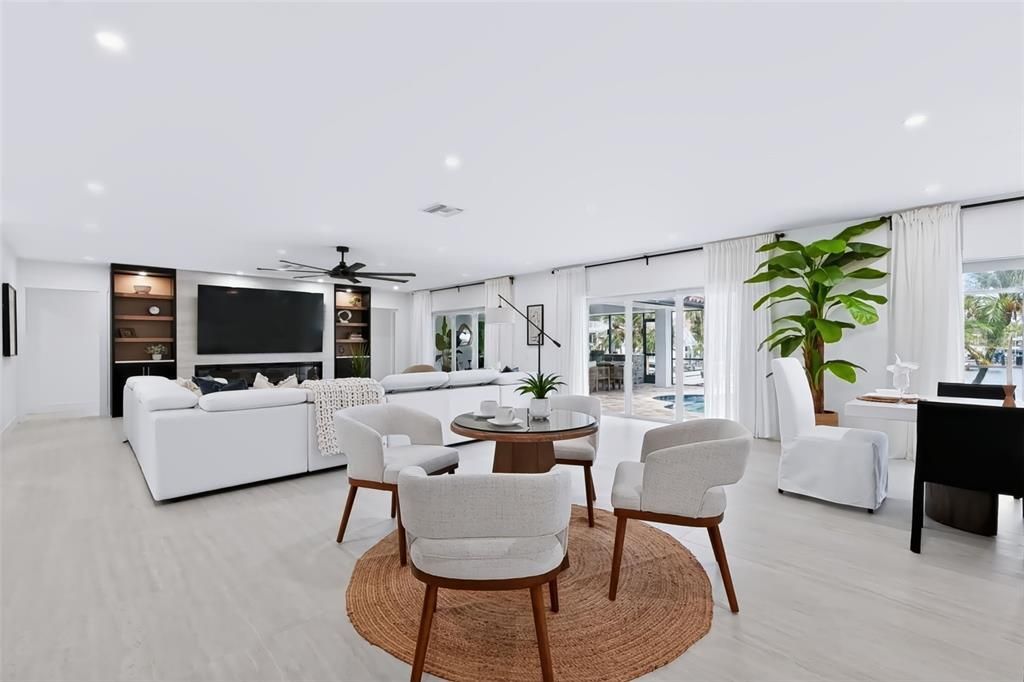 En Venta: $2,400,000 (3 camas, 4 baños, 2800 Pies cuadrados)