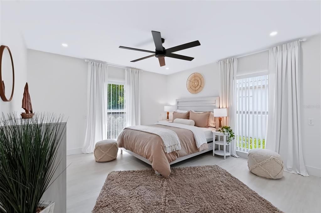 En Venta: $2,400,000 (3 camas, 4 baños, 2800 Pies cuadrados)