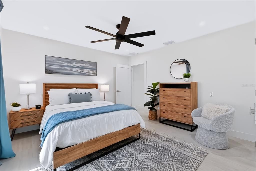 En Venta: $2,400,000 (3 camas, 4 baños, 2800 Pies cuadrados)