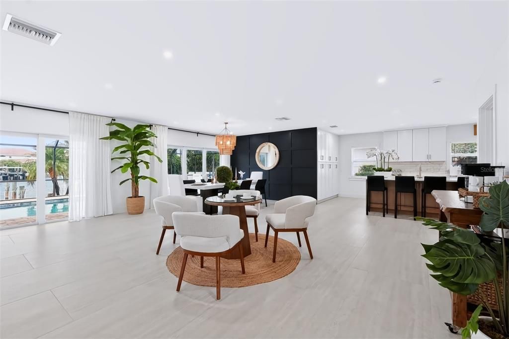 En Venta: $2,400,000 (3 camas, 4 baños, 2800 Pies cuadrados)