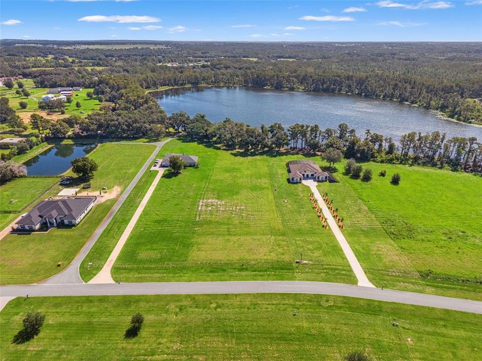 待售: $350,000 (3.36 acres)