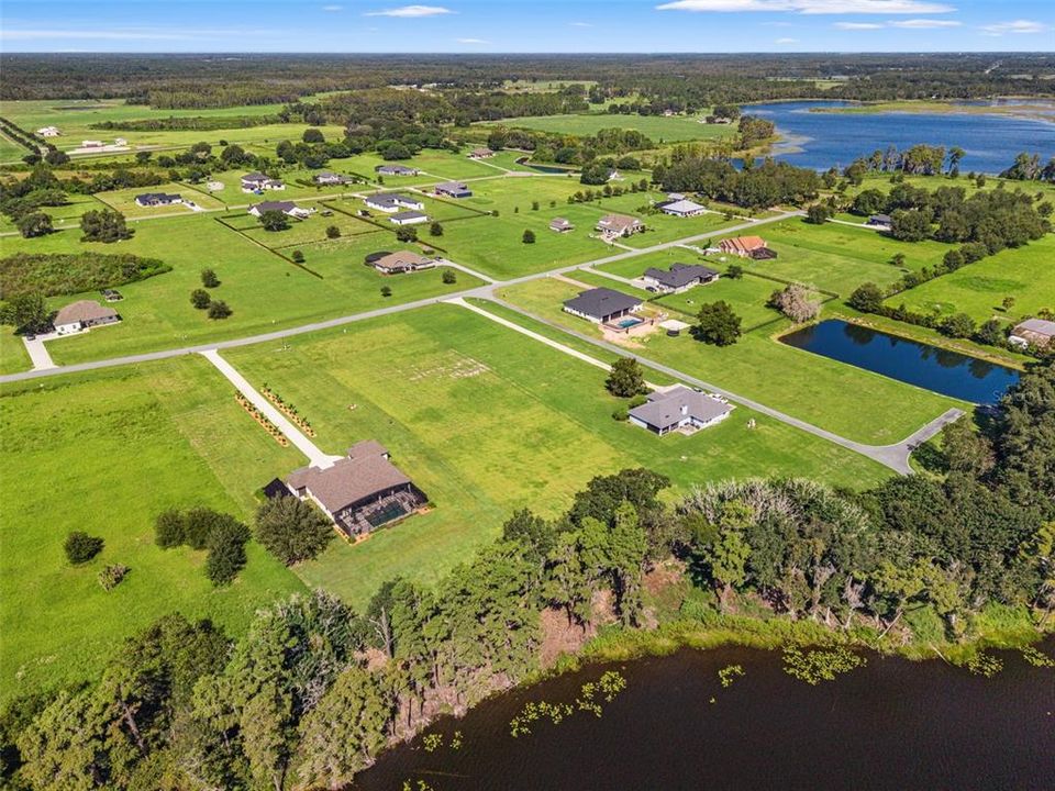 待售: $350,000 (3.36 acres)