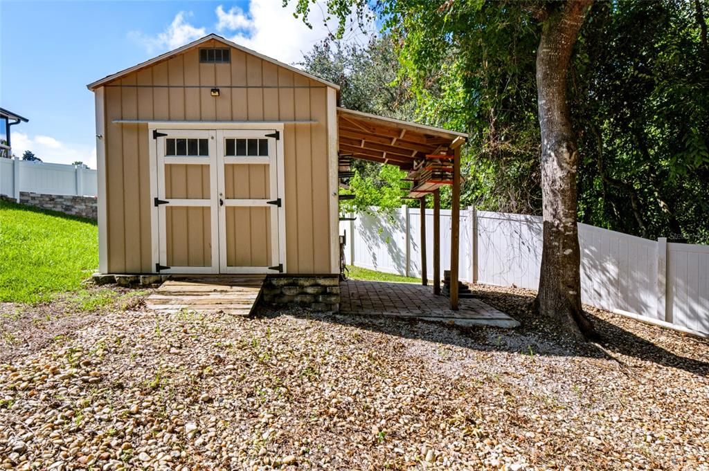 En Venta: $729,000 (4 camas, 3 baños, 2831 Pies cuadrados)