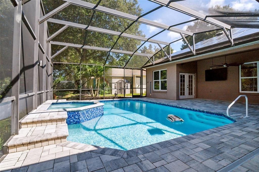 En Venta: $729,000 (4 camas, 3 baños, 2831 Pies cuadrados)