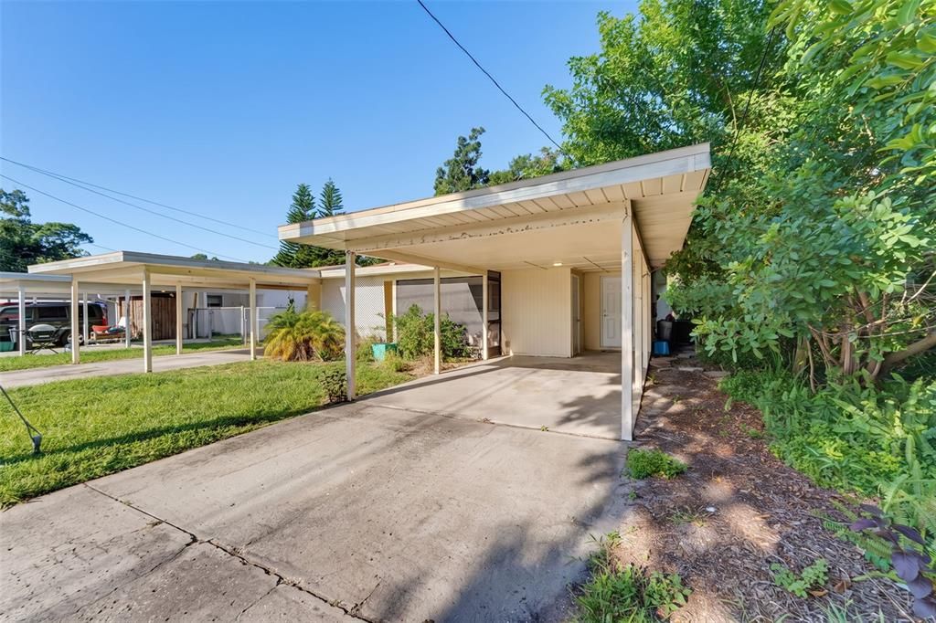 For Rent: $1,800 (1 beds, 1 baths, 725 Square Feet)