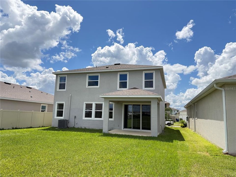For Rent: $3,200 (4 beds, 3 baths, 2756 Square Feet)