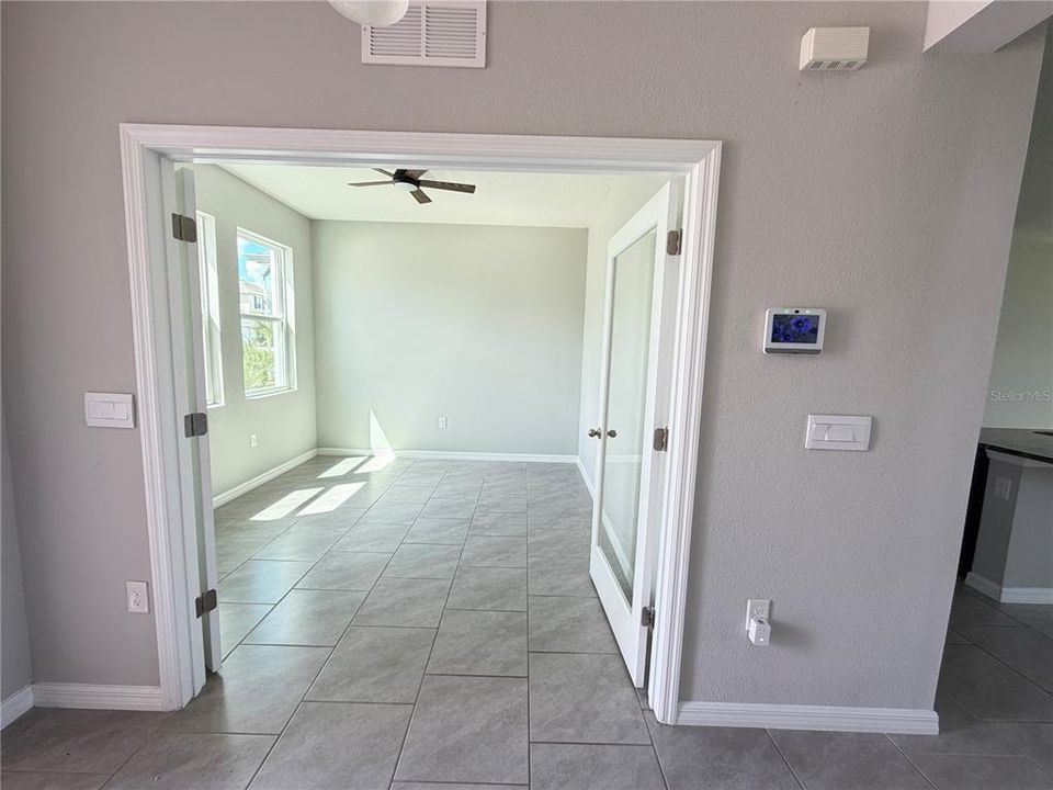 For Rent: $3,200 (4 beds, 3 baths, 2756 Square Feet)