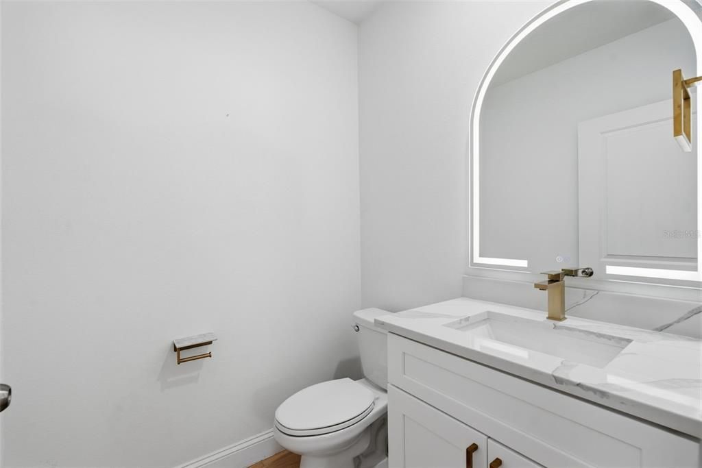 For Sale: $625,000 (5 beds, 2 baths, 2949 Square Feet)