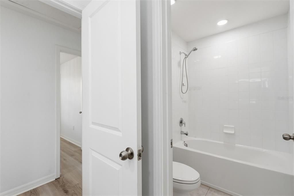 For Sale: $625,000 (5 beds, 2 baths, 2949 Square Feet)