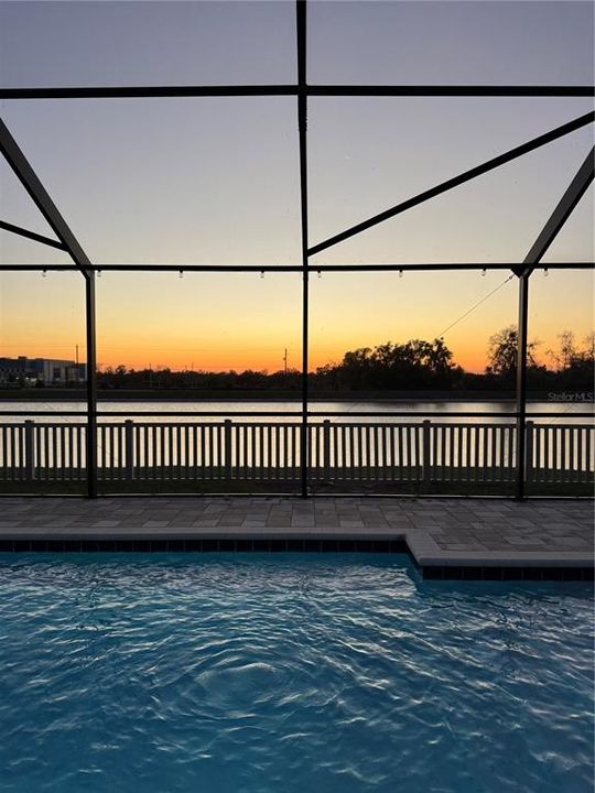 For Sale: $625,000 (5 beds, 2 baths, 2949 Square Feet)