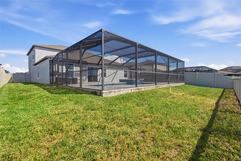 For Sale: $625,000 (5 beds, 2 baths, 2949 Square Feet)