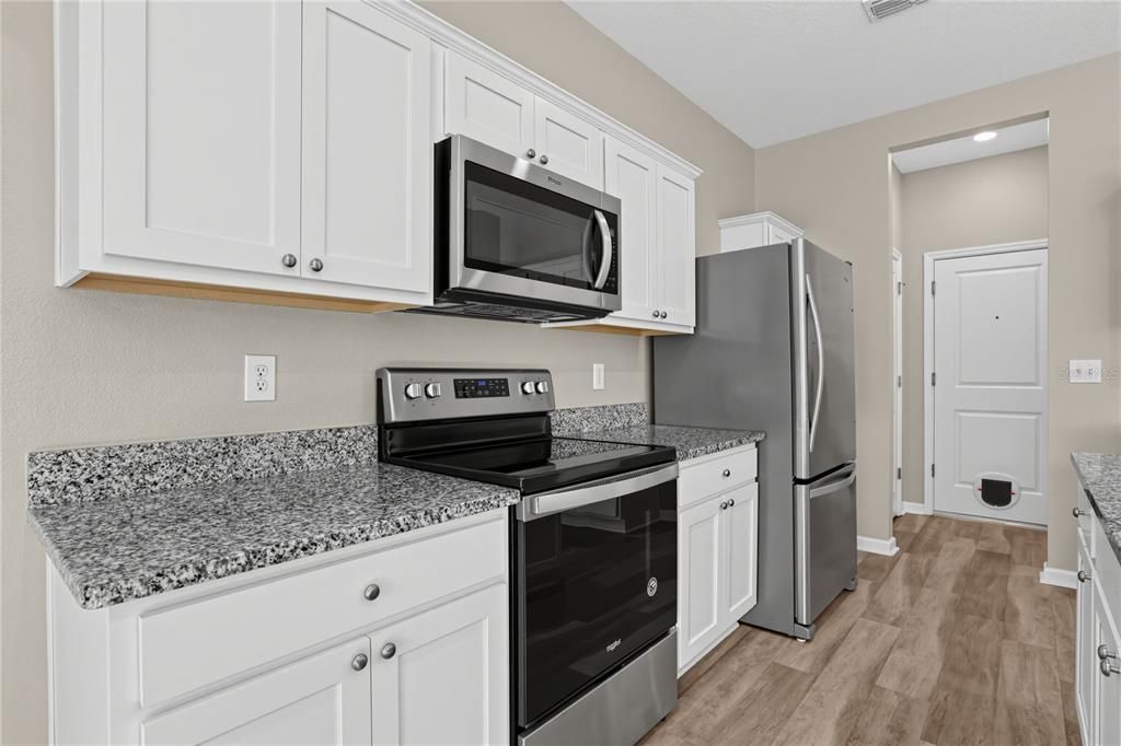 На продажу: $339,900 (4 спален, 2 ванн, 2142 Квадратных фут)