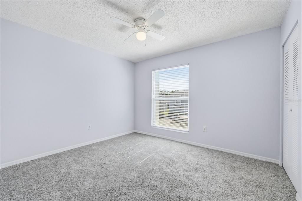 For Rent: $1,800 (2 beds, 1 baths, 960 Square Feet)