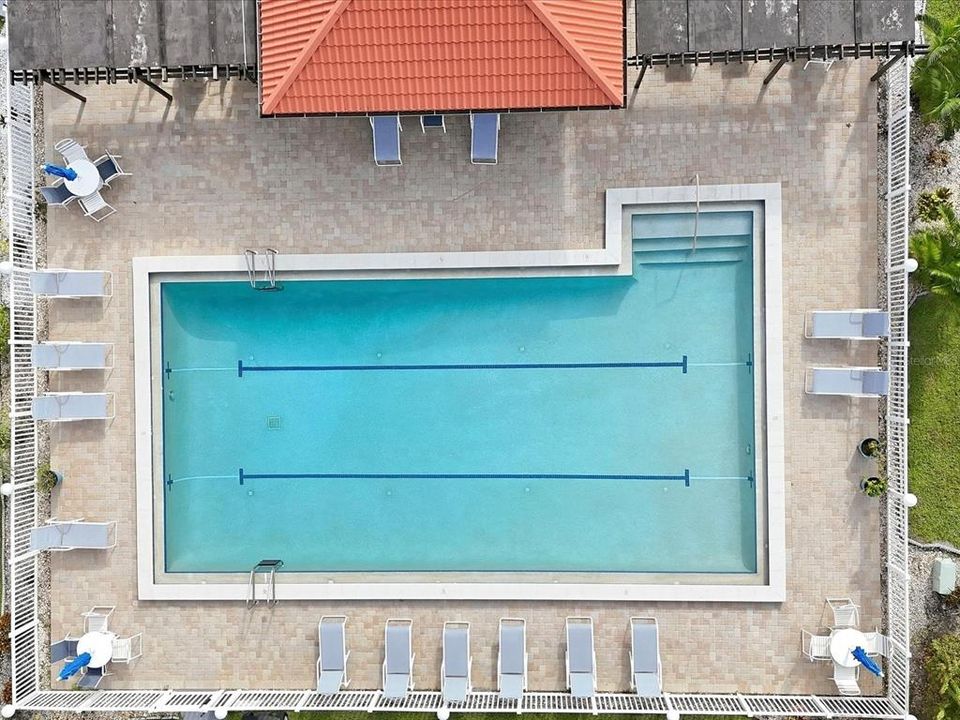 На продажу: $169,000 (2 спален, 2 ванн, 964 Квадратных фут)
