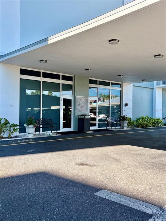 For Rent: $3,500 (2 beds, 2 baths, 1409 Square Feet)