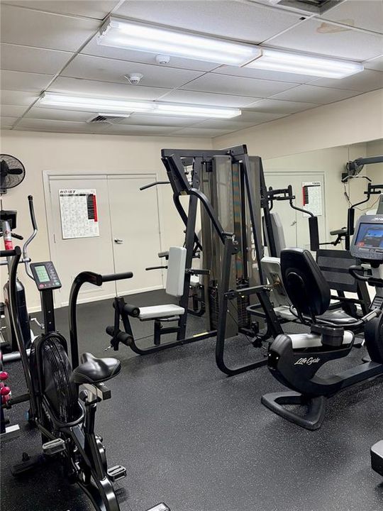 For Rent: $3,500 (2 beds, 2 baths, 1409 Square Feet)
