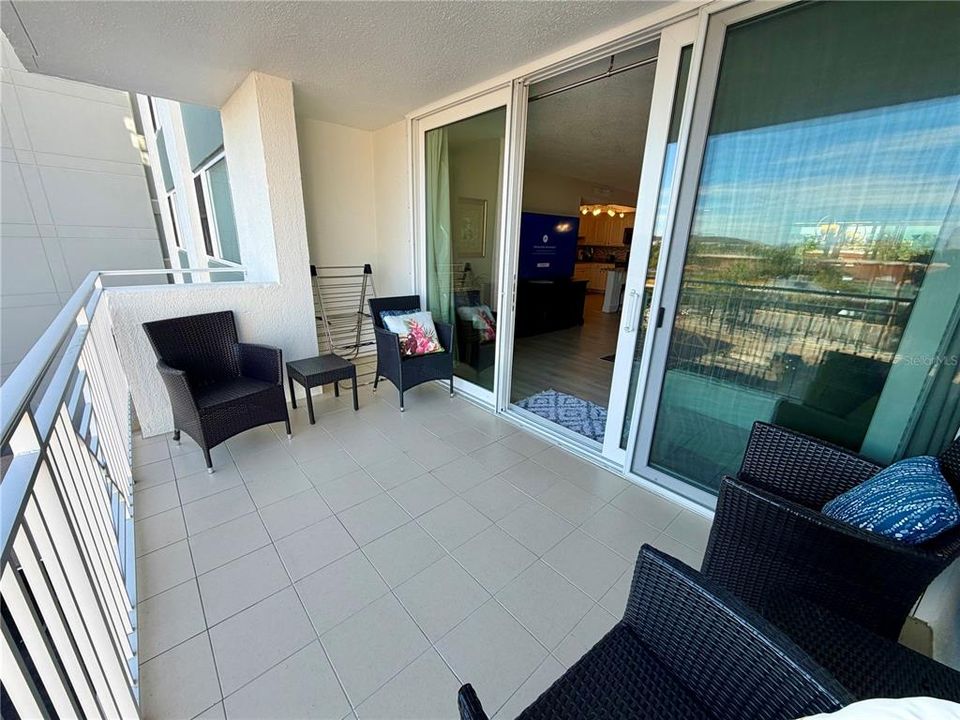 For Rent: $3,500 (2 beds, 2 baths, 1409 Square Feet)