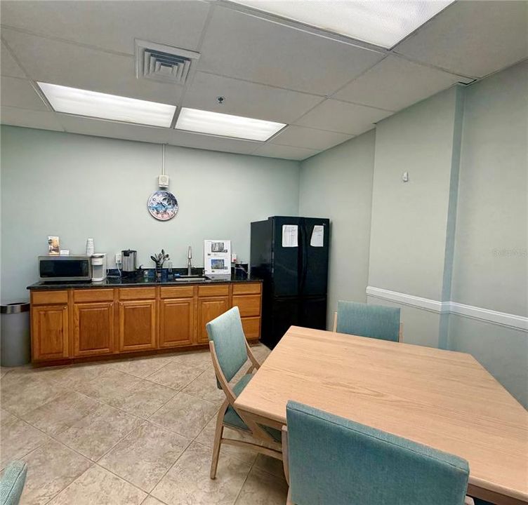 For Rent: $3,500 (2 beds, 2 baths, 1409 Square Feet)