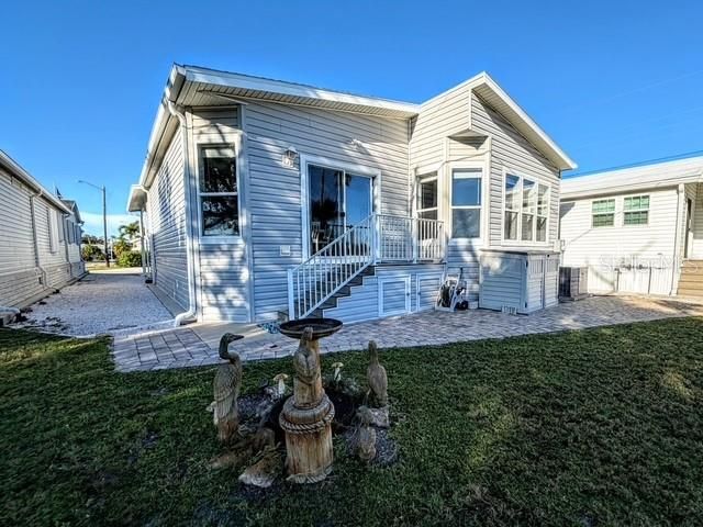 For Sale: $499,000 (2 beds, 2 baths, 1367 Square Feet)