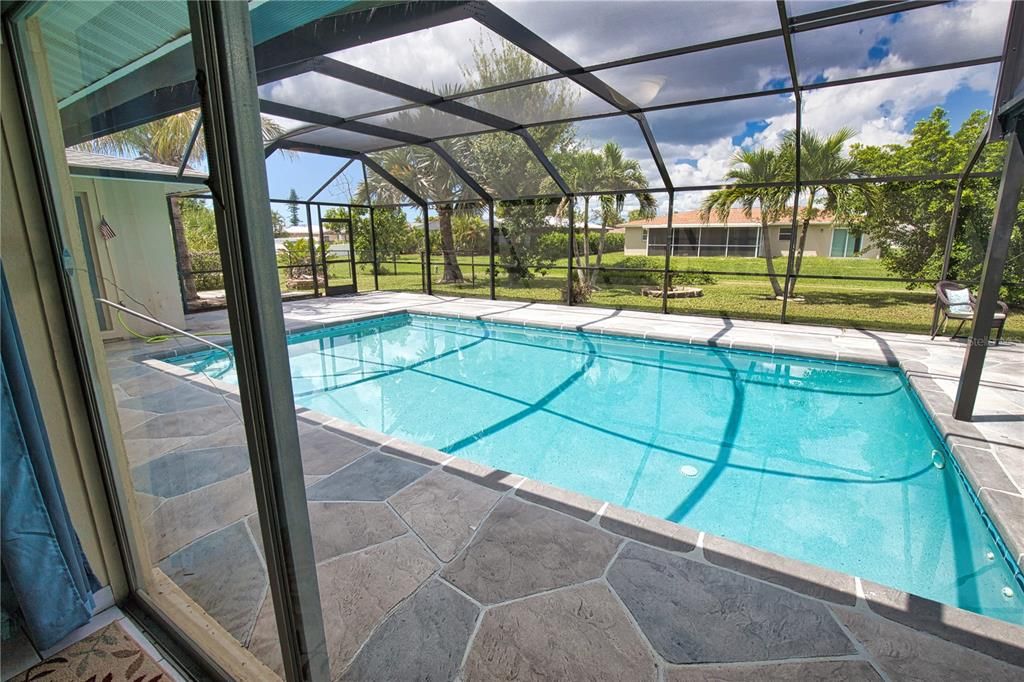 En Venta: $289,900 (3 camas, 2 baños, 1675 Pies cuadrados)