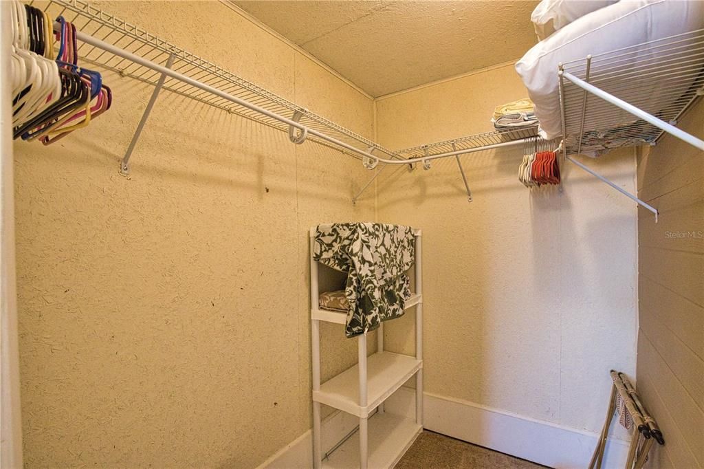En Venta: $289,900 (3 camas, 2 baños, 1675 Pies cuadrados)